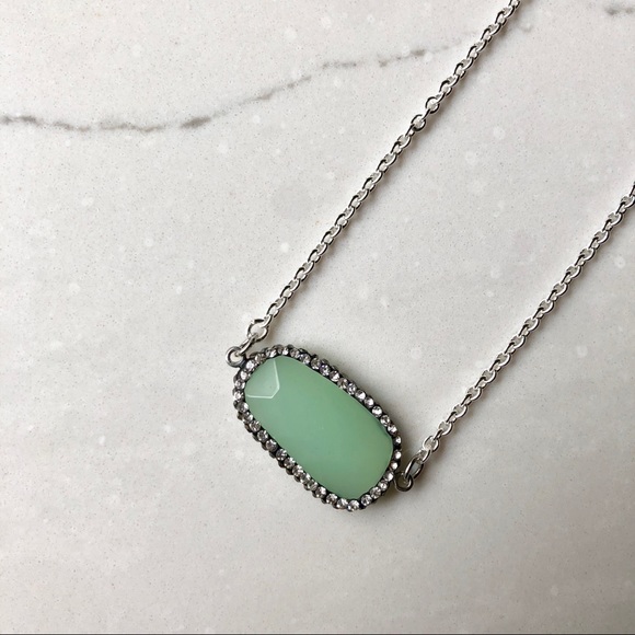 ✨3/$18 Seafoam Blue Stone Neckace - Picture 4 of 4